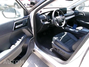 2025 Mitsubishi Outlander SE - miniatura 6