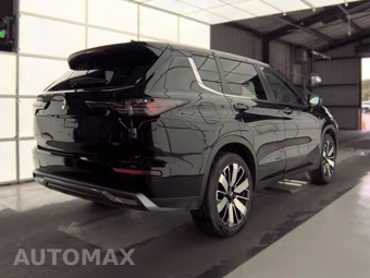 2025 Mitsubishi Outlander SE - miniatura 4