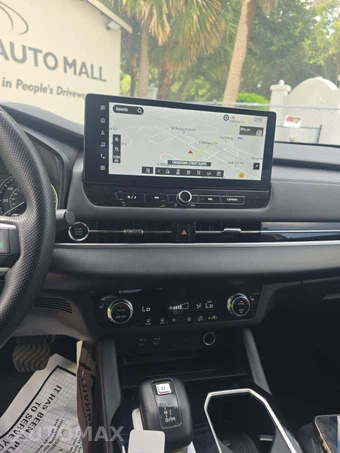 2025 Mitsubishi Outlander SE - miniatura 7