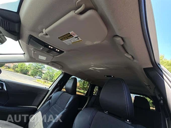 2025 Mitsubishi Outlander SE - miniatura 11