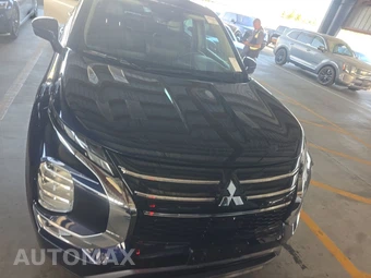 2025 Mitsubishi Outlander SE - miniatura 2