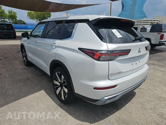 2025 Mitsubishi Outlander SE - miniatura 6