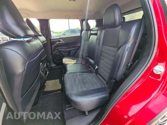 2025 Mitsubishi Outlander SE - miniatura 13