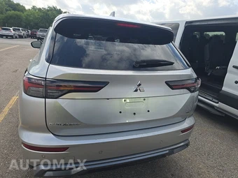 2025 Mitsubishi Outlander SE - miniatura 5
