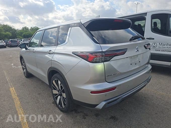 2025 Mitsubishi Outlander SE - miniatura 6