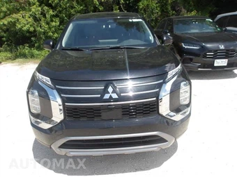 2025 Mitsubishi Outlander SE - miniatura 9