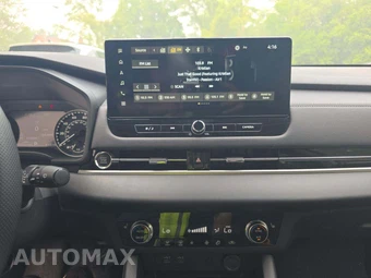 2025 Mitsubishi Outlander SE - miniatura 10