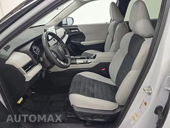 2025 Mitsubishi Outlander SE - miniatura 7