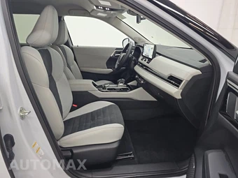 2025 Mitsubishi Outlander SE - miniatura 8