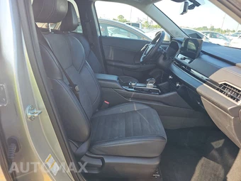 2025 Mitsubishi Outlander SE - miniatura 8