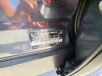 2025 Mitsubishi Outlander SE - miniatura 15