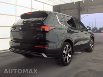 2025 Mitsubishi Outlander SE - miniatura 4