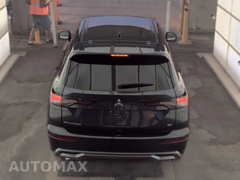 2025 Mitsubishi Outlander SE - miniatura 5