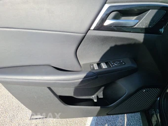 2025 Mitsubishi Outlander SE - miniatura 9