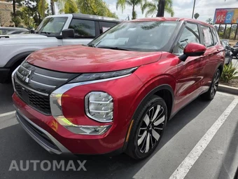 2025 Mitsubishi Outlander SE