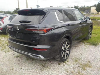 2025 Mitsubishi Outlander SE - miniatura 5