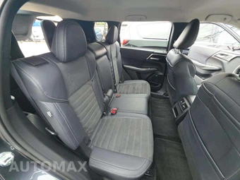 2025 Mitsubishi Outlander SE - miniatura 17