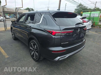 2025 Mitsubishi Outlander SE - miniatura 2