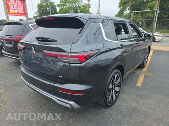 2025 Mitsubishi Outlander SE - miniatura 3