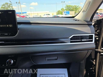 2025 Mitsubishi Outlander SE - miniatura 17