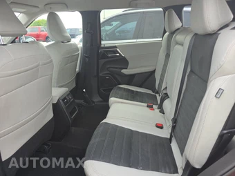 2025 Mitsubishi Outlander SE - miniatura 13