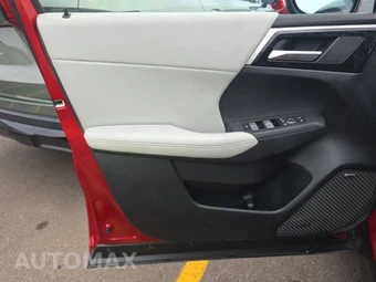 2025 Mitsubishi Outlander SE - miniatura 9