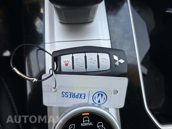 2025 Mitsubishi Outlander SE - miniatura 5