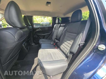 2025 Mitsubishi Outlander SE - miniatura 13