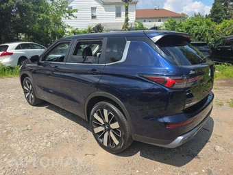 2025 Mitsubishi Outlander SE - miniatura 2