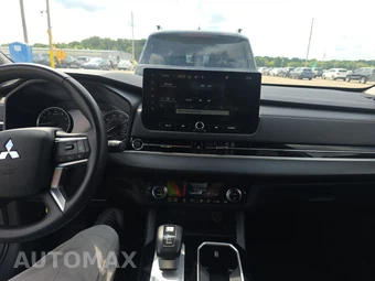 2025 Mitsubishi Outlander SE - miniatura 11