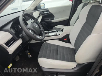 2025 Mitsubishi Outlander SE - miniatura 7