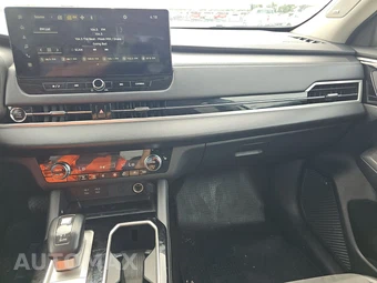 2025 Mitsubishi Outlander SE - miniatura 11