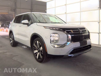2025 Mitsubishi Outlander SE - miniatura 3