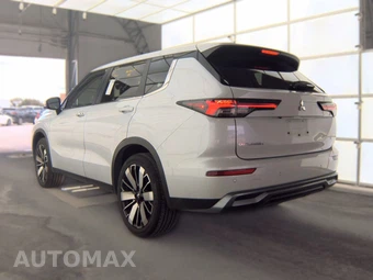 2025 Mitsubishi Outlander SE - miniatura 6
