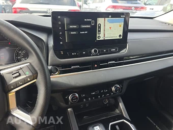 2025 Mitsubishi Outlander SE - miniatura 11