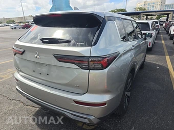 2025 Mitsubishi Outlander SE - miniatura 4