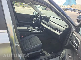 2025 Mitsubishi Outlander SE - miniatura 8