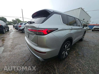 2025 Mitsubishi Outlander SE - miniatura 3