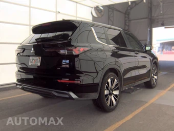 2025 Mitsubishi Outlander SE - miniatura 4
