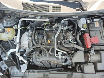 2025 Mitsubishi Outlander SE - miniatura 16