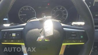 2025 Mitsubishi Outlander SE - miniatura 20