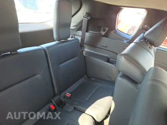 2025 Mitsubishi Outlander SE - miniatura 14