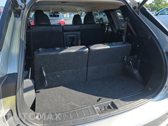 2025 Mitsubishi Outlander SE - miniatura 17