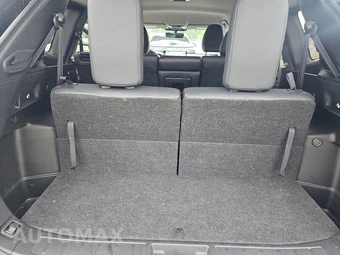 2025 Mitsubishi Outlander SE - miniatura 16