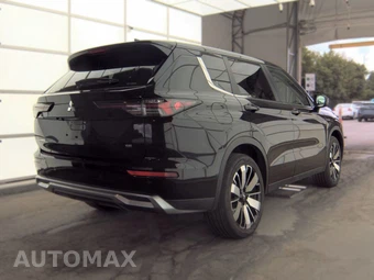 2025 Mitsubishi Outlander SE - miniatura 4