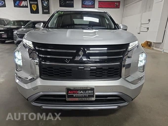 2025 Mitsubishi Outlander SE - miniatura 2