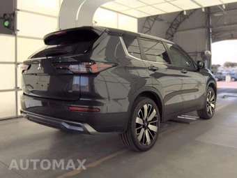 2025 Mitsubishi Outlander SE - miniatura 4