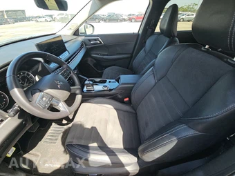 2025 Mitsubishi Outlander SE - miniatura 7