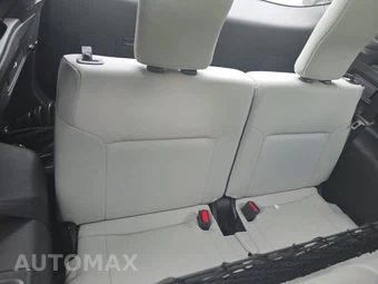2025 Mitsubishi Outlander SE - miniatura 14