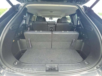 2025 Mitsubishi Outlander SE - miniatura 15